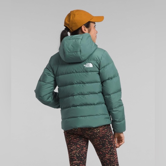 The North Face Girls' Reversible North Down Hooded Jacket - Picture 2 of 13